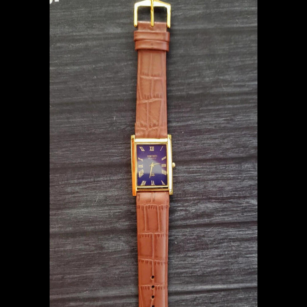 NOS Men's Slim Seiko Gold Tank Rectangular Blue Dial New Mvt & Batt 🌟 - Picture 3 of 7